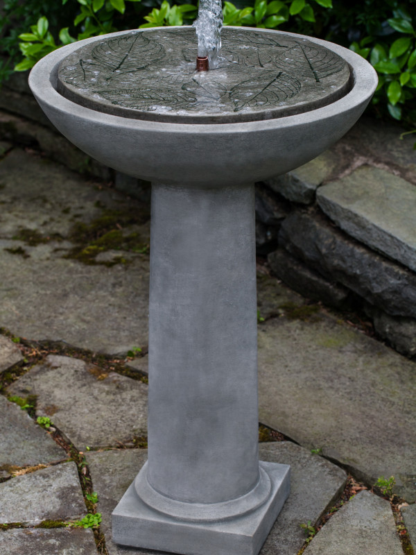 Hydrangea Leaves Birdbath Fountain